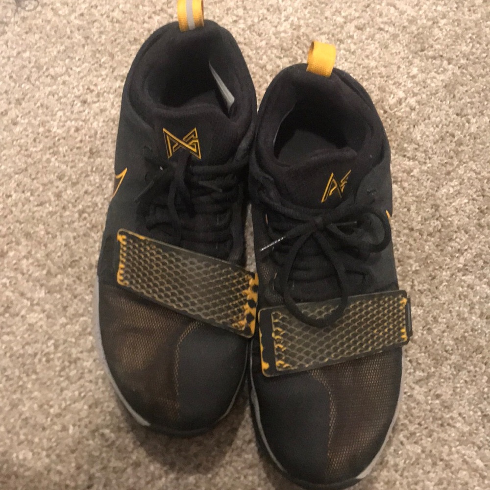 Nike basketball shoes - Picture 5 of 6